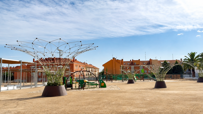 nuevo parque urbano construido en el área que ocupaba el complejo dotacional El Pilar en San Fernando de Henares
