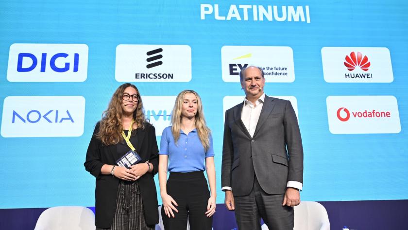 El consejero Miguel López-Valverde durante el DigitalES Summit 2026
