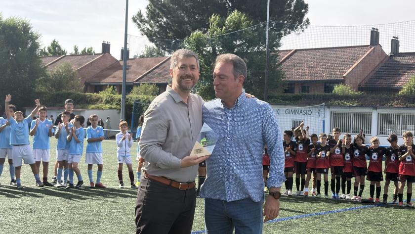 Miguel Ángel García Martín durante el partido de fútbol benéfico de Dignidad y Justicia