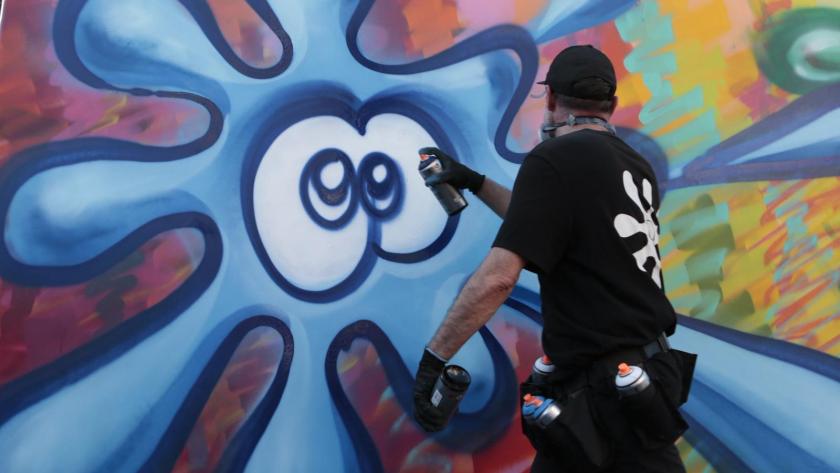 La Comunidad de Madrid acoge una intervención de arte urbano en directo para acercar este estilo a todos los públicos SUSO33