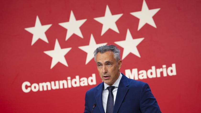 El consejero Carlos Novillo en rueda de prensa