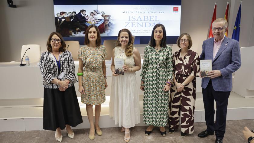 Fátima Matute en la presentación del libro de Isabel Zendal