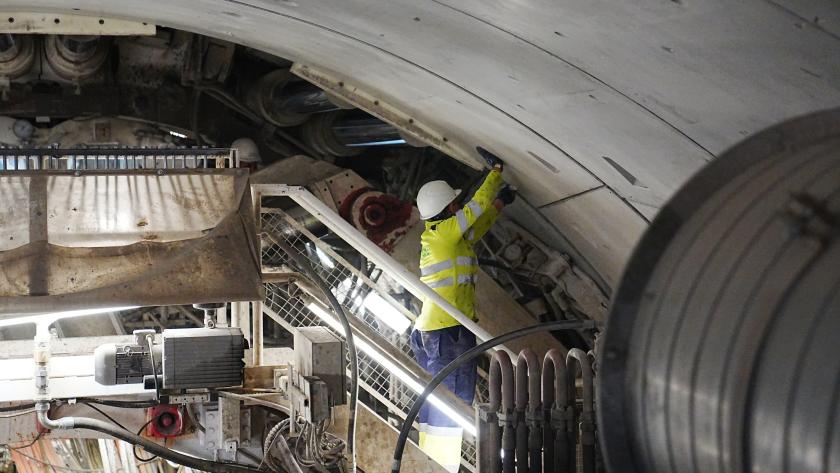 trabajo de la tuneladora Mayrit en la línea 11 de Metro