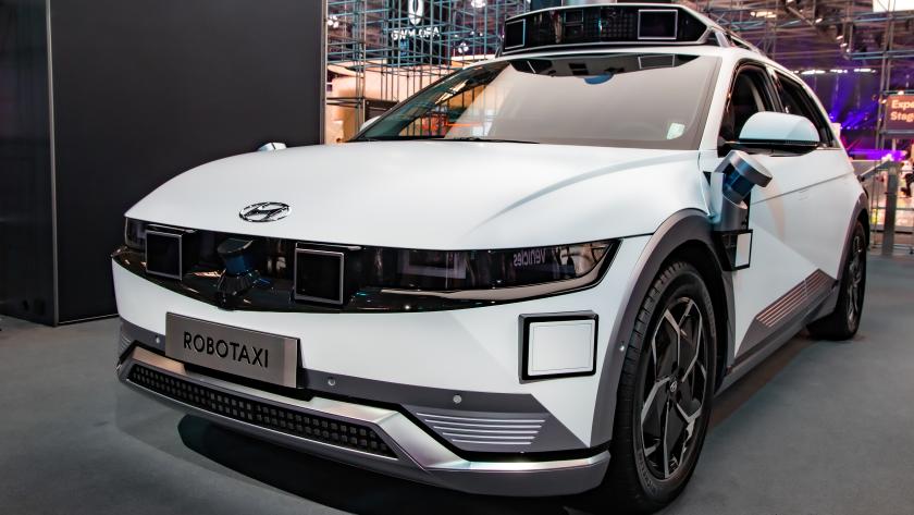 imagen de un coche autónomo 
