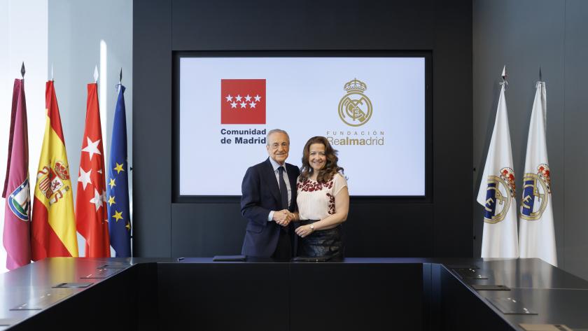  La consejera Fátima Matute ha rubricado el acuerdo con el presidente de la entidad,  Florentino Pérez, en la Ciudad Real Madrid