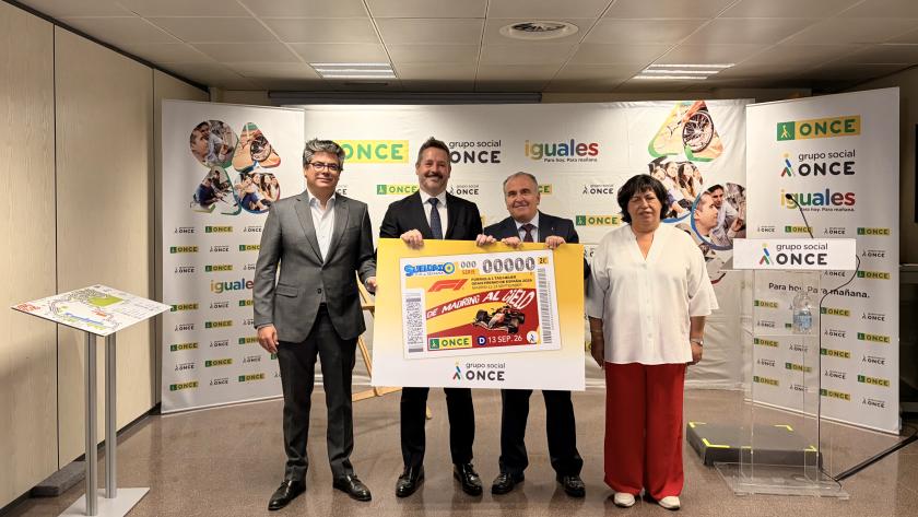 De Paco Serrano participa en la presentación del cupón conmemorativo de la ONCE dedicado al Gran Premio de España de Fórmula 1 El consejero Mariano de Paco Serrano durante la presentación del cupón conmemorativo de la ONCE dedicado al Gran Premio de España de Fórmula 1