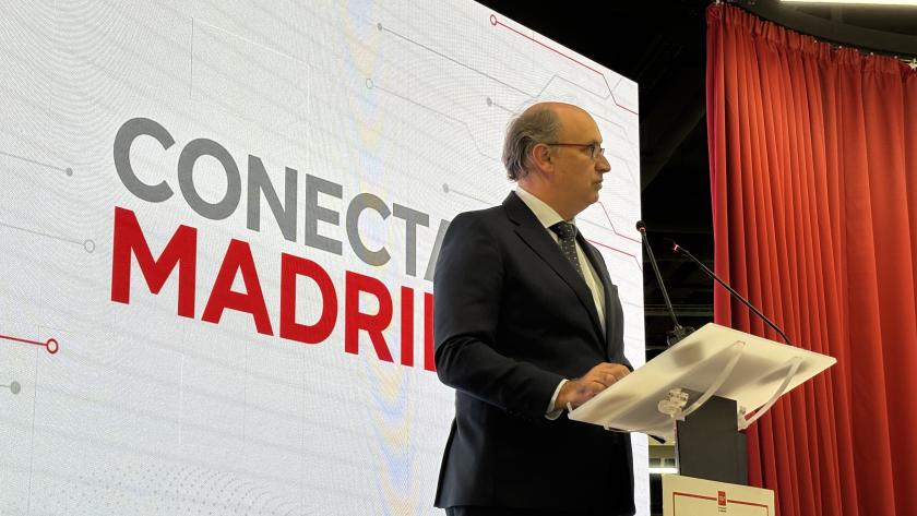 El consejero Miguel López-Valverde durante la presentación de una nueva plataforma pública gratuita que servirá de punto de encuentro para todo el ecosistema tecnológico 
