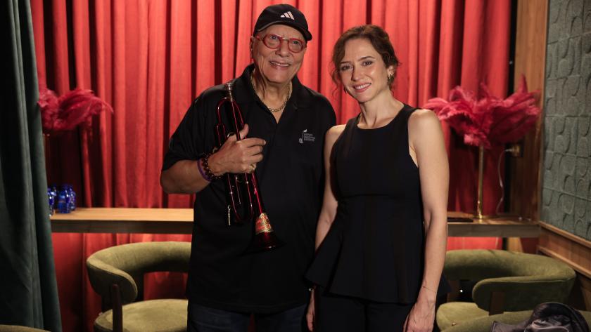 Díaz Ayuso, en la clase magistral de jazz fusión del pianista y trompetista cubano Arturo Sandoval