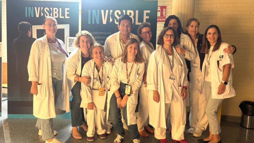 Equipo de enfermería del Hospital Principe de Asturias en la inauguración de la Exposición Invisibles