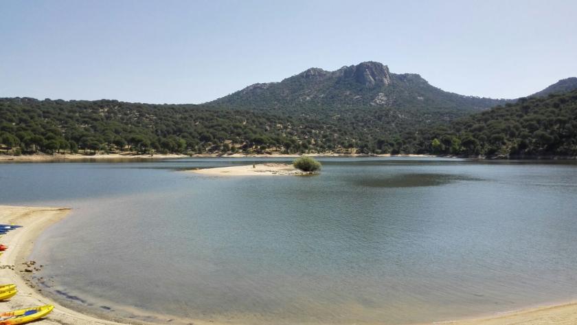 Imagen de la Zona de Baño de Virgen de la Nueva en el Pantano de San Juan