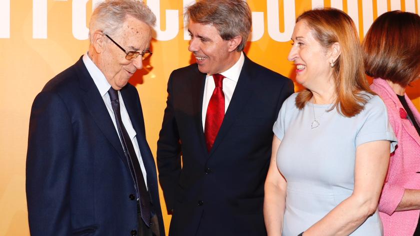 Ángel Garrido  participa en la entrega del Premio Francisco Umbral al Libro del Año 2017