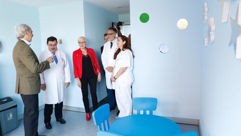 Ruiz Escudero visita la reforma integral de la planta de Obstetricia y Ginecología Ruiz Escudero visita la reforma integral de la planta de Obstetricia y Ginecología
