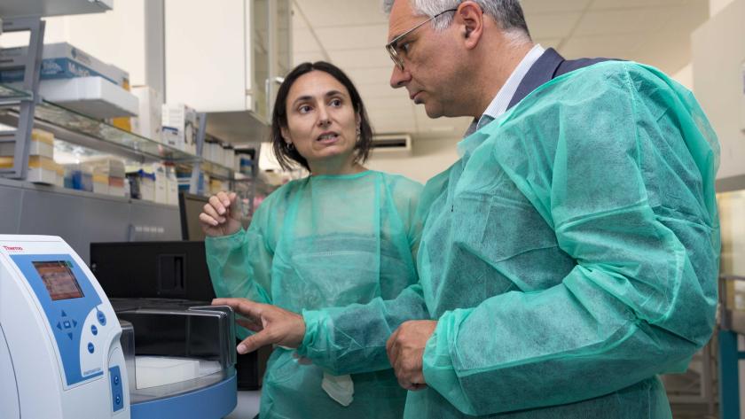 Izquierdo visita las nuevas instalaciones destinadas al diagnóstico de plagas y enfermedades agrícolas Izquierdo visita las nuevas instalaciones destinadas al diagnóstico de plagas y enfermedades agrícolas