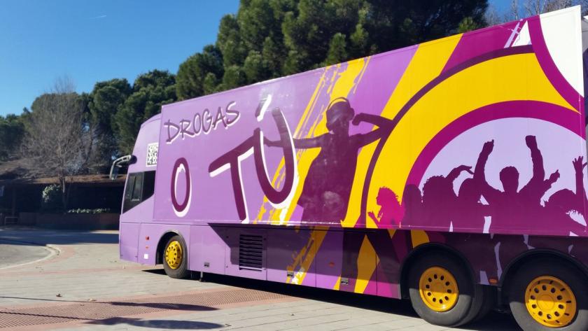 El autobús ‘Drogas o Tú’ se acerca a las fiestas patronales para prevenir adicciones El autobús ‘Drogas o Tú’ se acerca a las fiestas patronales para prevenir adicciones