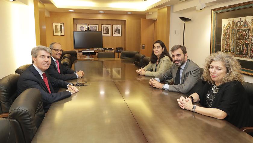 Ángel Garrido durante la reunión Ángel Garrido durante la reunión