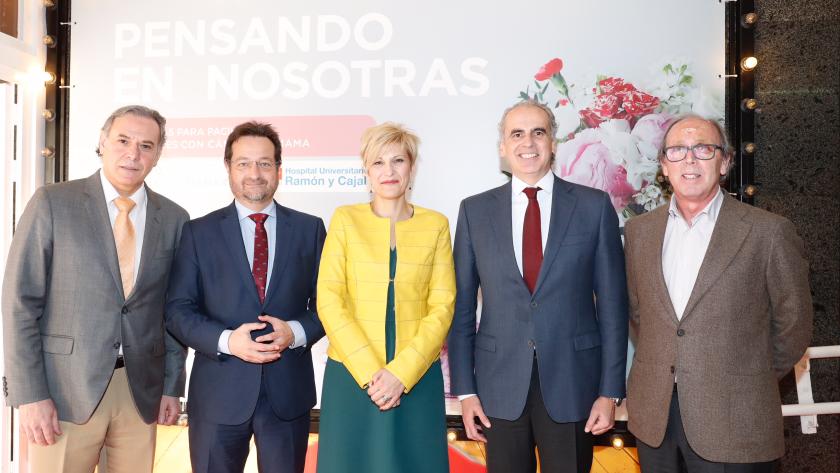 Enrique Ruiz Escudero durante VIII Jornadas de Divulgación para Pacientes y Familiares con cáncer de mama Enrique Ruiz Escudero durante VIII Jornadas de Divulgación para Pacientes y Familiares con cáncer de mama