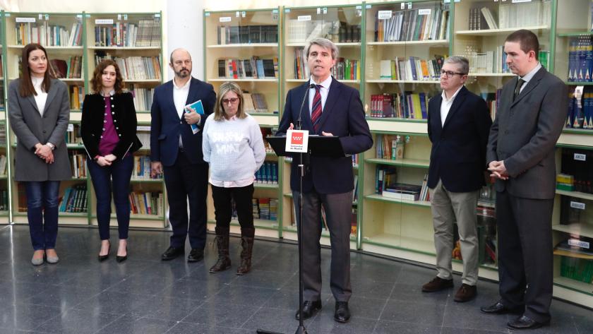 Una iniciativa del Parlamento madrileño permitirá votar por primera vez en España a 100.000 personas con discapacidad intelectual 