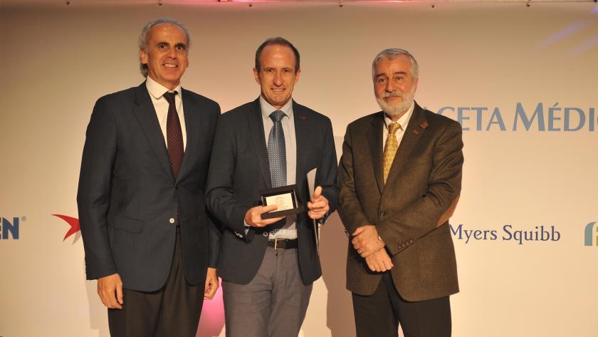Entrega del premio al servicio