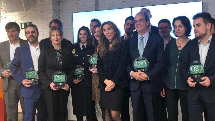 El Servicio Madrileño de Salud, galardonado por su proyecto de ciberseguridad Foto de familia de los premiados