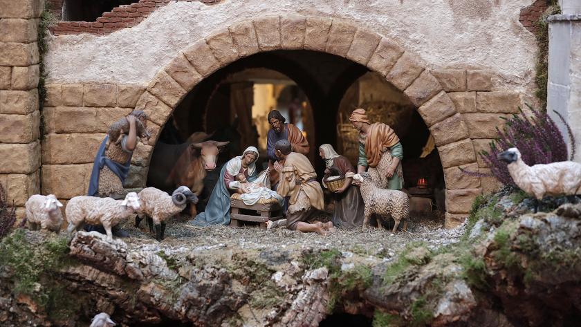 La Comunidad presenta su Guía online de la Navidad, un recorrido por las tradiciones de la región Escultura del Belén de la Real Casa de Correos