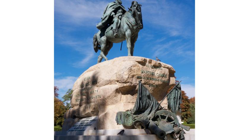 Monumento Ecuestre al General Martínez Campos 