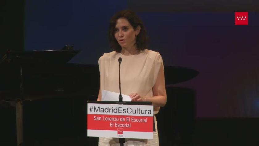 DÍAZ AYUSO PARTICIPA EN LOS CURSOS DE VERANO DE LA UNIVERSIDAD COMPLUTENSE EN SAN LORENZO DE EL ESCORIAL