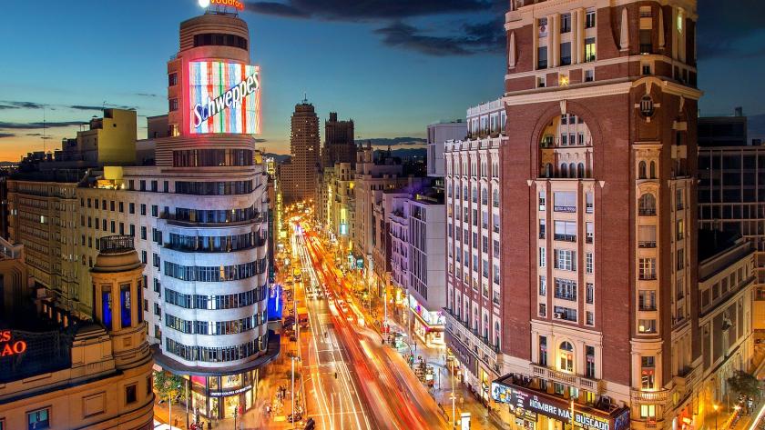 Tráfico en la Gran Vía