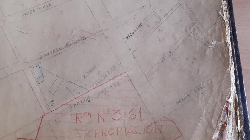 Ampliamos los fondos bibliográficos de medio ambiente y urbanismo Manuscrito antiguo de calles
