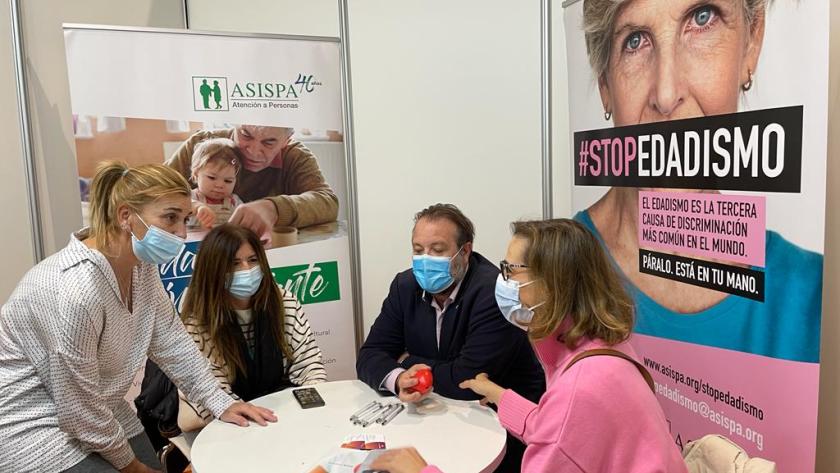 III Foro asociacionismo Personas sentadas alrededor de una mesa