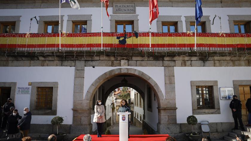 Isabel Díaz Ayuso durante su visita a San Martín de Valdeiglesias