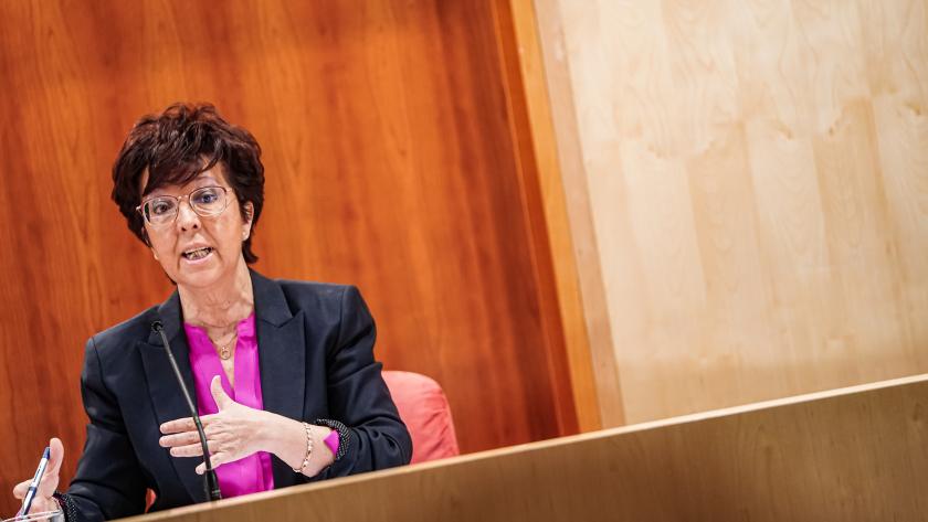 La Comunidad propone eliminar los aislamientos para asintomáticos y las mascarillas en interiores La directora general de Salud Pública, Elena Andradas, explica las medidas