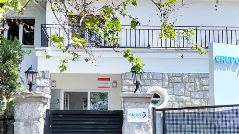 Residencia para personas con enfermedad mental Mirasierra Grupo 5 Fachada de la Residencia Mirasierra Grupo 5