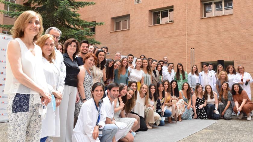 El Hospital Príncipe de Asturias ha realizado el acto tradicional de despedir a los residentes que terminan este año su periodo formativo