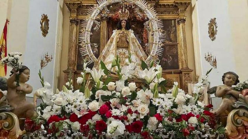 El «Día de la Caridad de la Virgen de la Poveda y sus Castillos Humanos Andantes» 