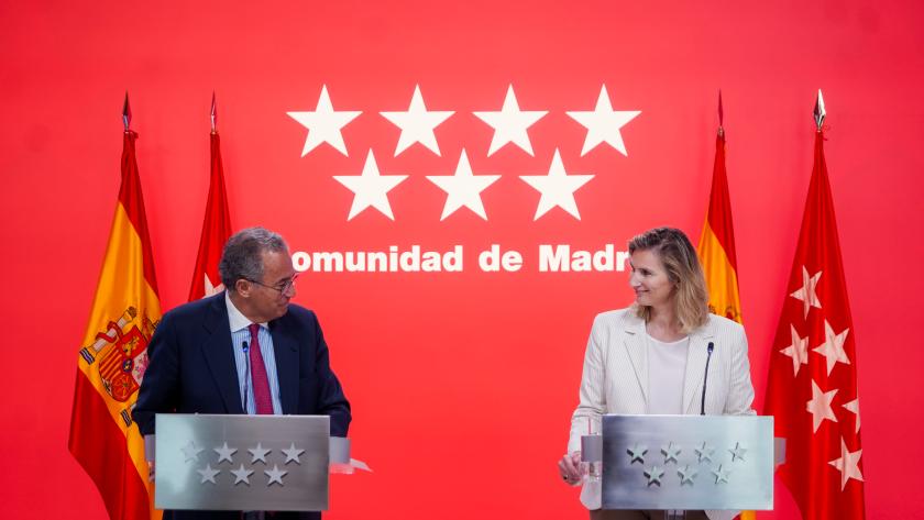 La Comunidad de Madrid aprueba el proyecto de Ley de Economía Circular para el aprovechamiento responsable de sus recursos naturales El vicepresidente Enrique Ossorio y la consejera Paloma Martín durante la rueda de prensa