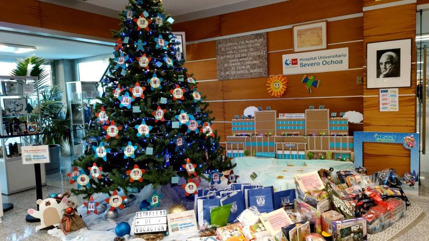 Hospital Severo Ochoa | Navidad 2022 - Árbol de Navidad y Estrellas de Vocación