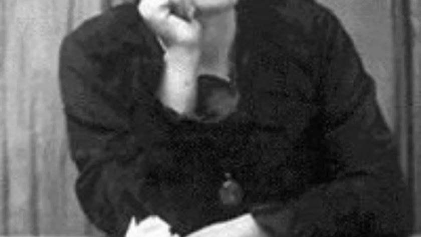 La niña de los peines
