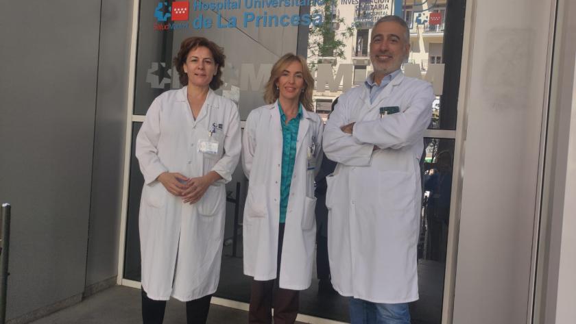 Fonsi Friera, jefe de Radiodiagnóstico, Gloria Torralbo, subdirectora médica y Carlos Prieto, jefe de Radiofísica y Protección Radiologíca