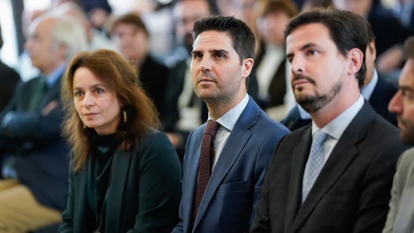 La Comunidad de Madrid ofrece soluciones innovadoras de gestión a los ayuntamientos de la región El consejero Viciana durante el acto
