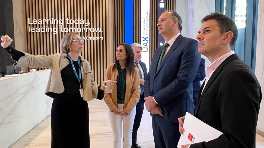 La Comunidad reforzará la formación tecnológica de los madrileños con el nuevo Observatorio de Competencias Digitales El consejero López-Valverde en la inauguración de la jornada sobre la atracción de talento a través de la FP