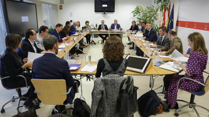 La Comunidad de Madrid invierte 110 millones en realojos de la Cañada Real Galiana y crea una Mesa por el Empleo para mejorar la inclusión social El consejero Carlos Novillo