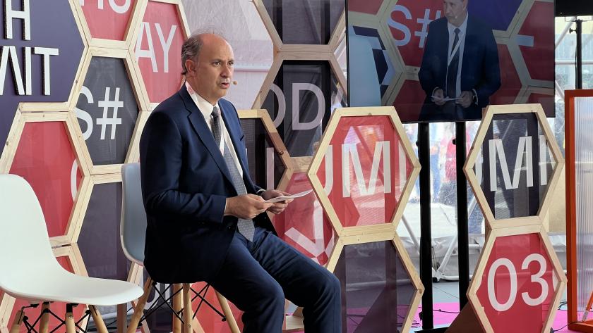 La Comunidad de Madrid inicia una campaña de divulgación sobre ciberseguridad a través de los ayuntamientos y las redes sociales El consejero en el evento