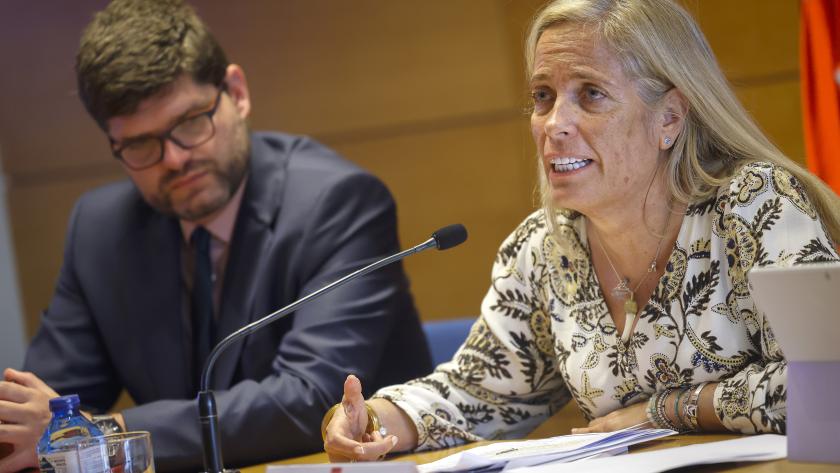 Albert presenta la contabilidad regional del primer trimestre de 2024 La consejera Rocío Albert explica la contabilidad regional del primer trimestre de 2024