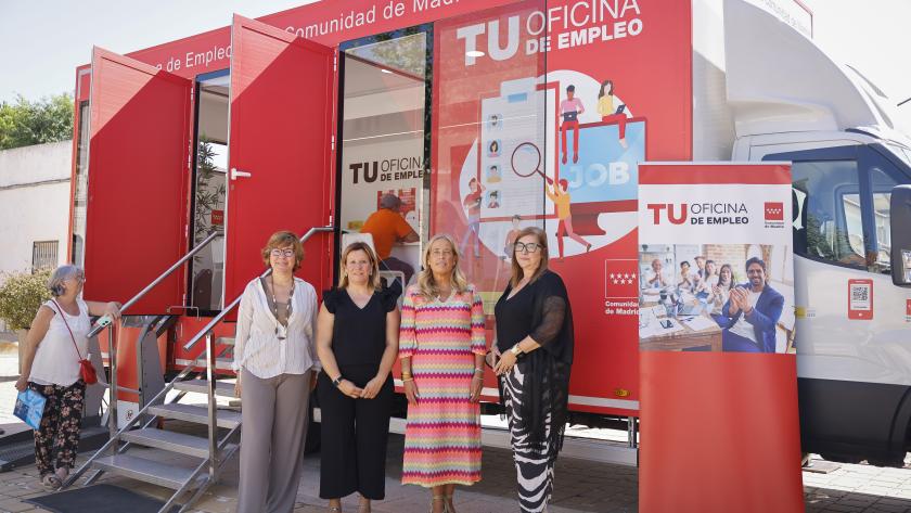 La Comunidad de Madrid ya ha atendido a más de 200 demandantes de empleo de pequeños municipios con el nuevo Emplea La consejera Rocío Albert