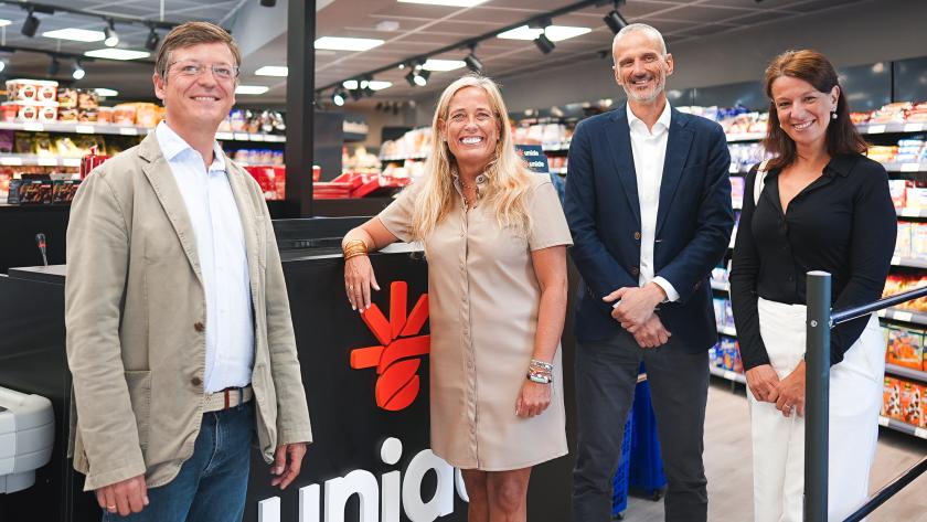 La Comunidad de Madrid estrena el Plan de Revitalización del Pequeño Comercio 2024-2027 en el que se prioriza a los comercios con solera Rocío Albert en un momento de su visita a la empresa Unide Market