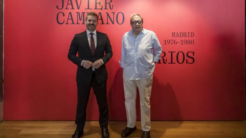 El fotógrafo Javier Campano junto al Consejero de Cultura de la Comunidad de Madrid Mariano de Paco