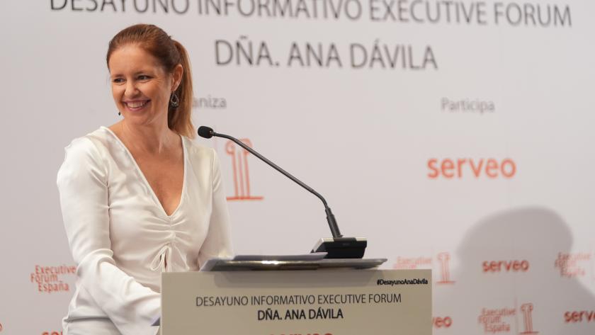 Dávila protagoniza un desayuno informativo de Executive Forum España La consejera Ana Dávila durante un desayuno informativo de Executive Forum España