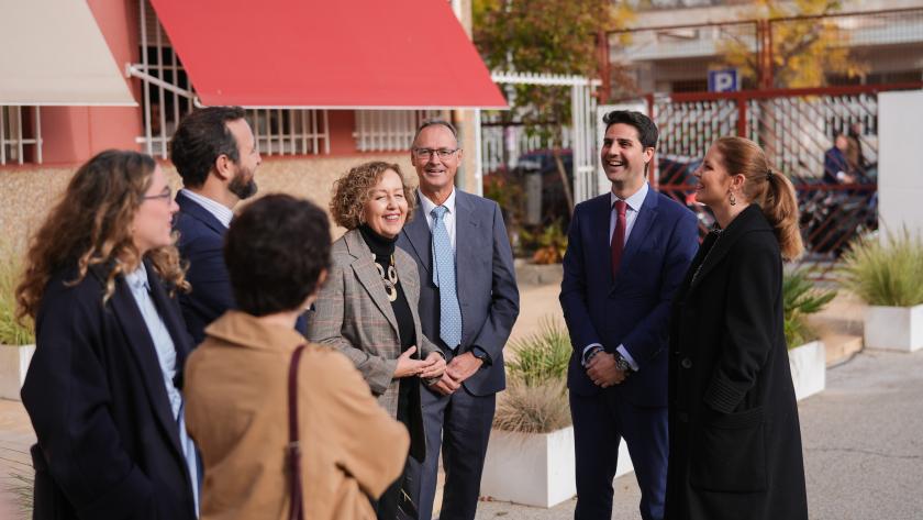 La Comunidad de Madrid imparte talleres en Secundaria y FP para alertar a los jóvenes de la trampa de los porros Los consejeros Viciana y Dávila