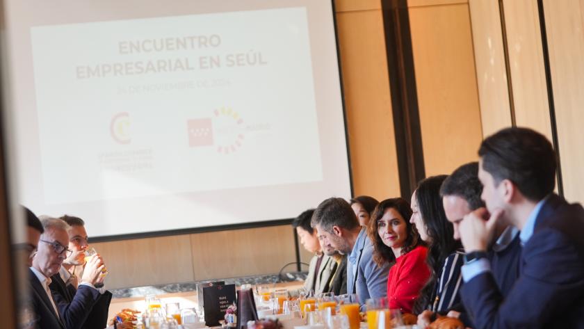 Díaz Ayuso conoce la situación empresarial de Corea del Sur y traslada el potencial económico de la Comunidad de Madrid