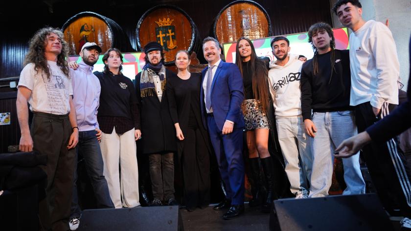 Dávila y de Paco Serrano presentan Sesión Vermú 2025 Los consejeros Ana Dávila y Mariano de Paco Serrano durante la presentación de Sesión Vermú 2025